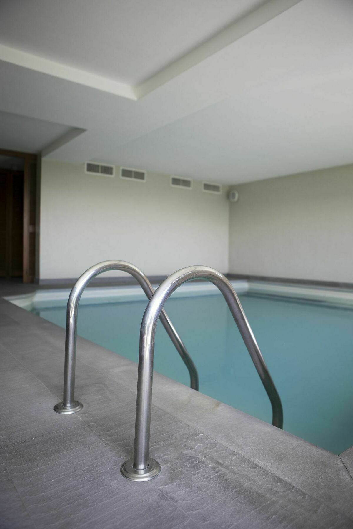 Suite & Pool-Como House-160 Mt-Private Indoor Swimming Pool, Heated All Year-Private Covered Parking-Private Garden And Terrace-Fully Equipped Kitchen Екстер'єр фото